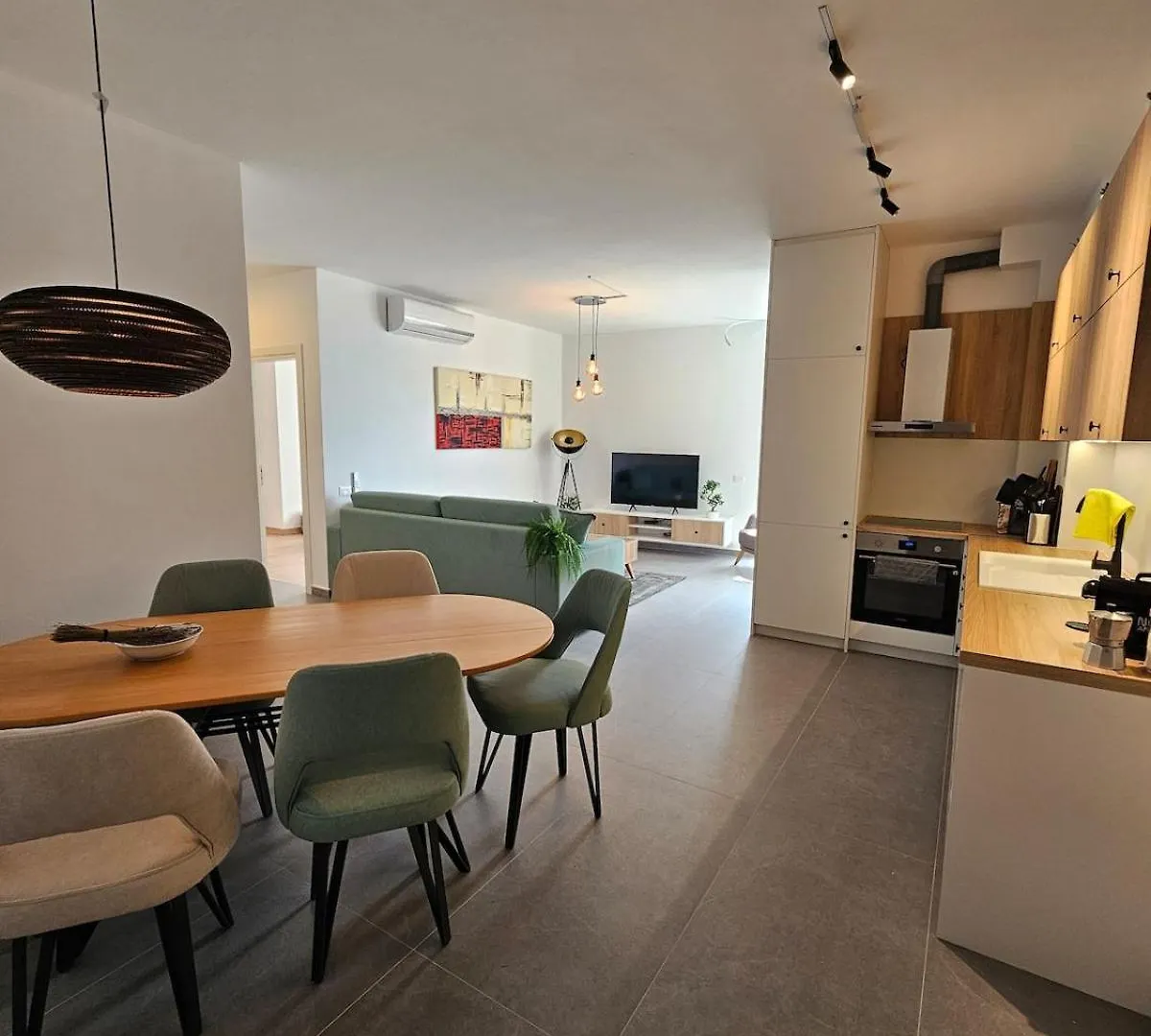Seaview Apartment In Central Saranda 0*, Sarande